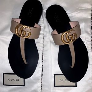 GG Marmont thong sandals